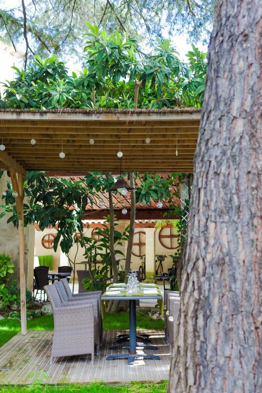Auberge Du Pont Romain Sommieres Luaran gambar