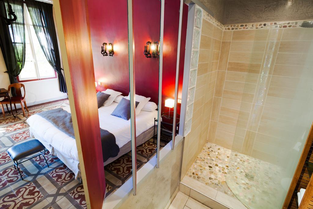 Auberge Du Pont Romain Sommieres Luaran gambar