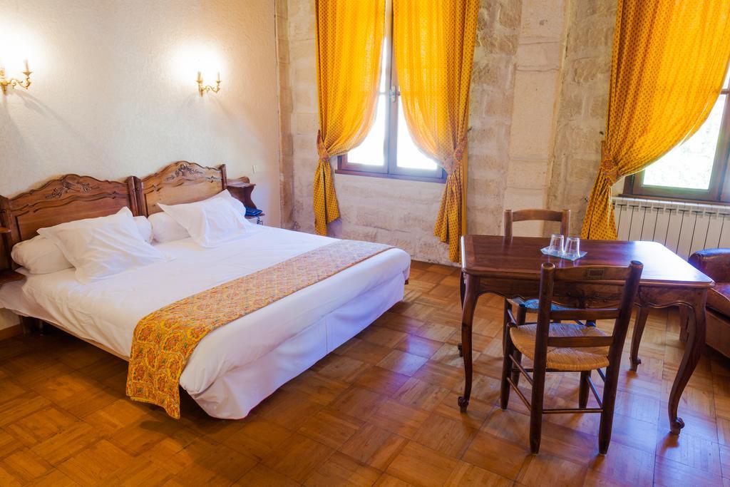 Auberge Du Pont Romain Sommieres Bilik gambar