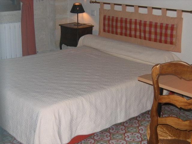 Auberge Du Pont Romain Sommieres Bilik gambar